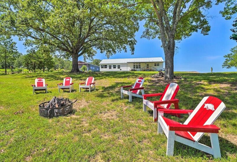 Lakeview Edgemont Escape W/ Fire Pit + Grill!