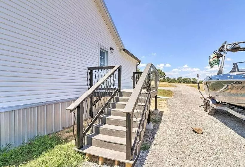 Lakeview Edgemont Escape W/ Fire Pit + Grill!