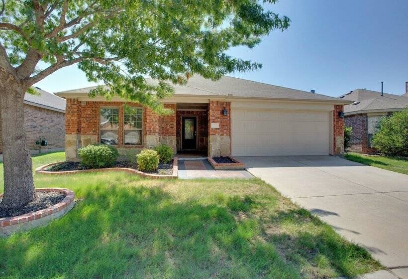 3 Mi To Union Park: Little Elm Escape W/ Patio