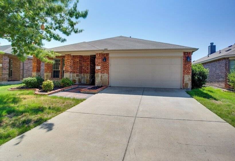 3 Mi To Union Park: Little Elm Escape W/ Patio