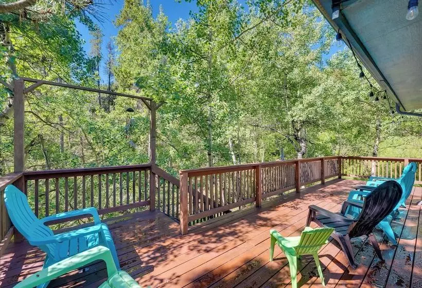 Stunning Golden Home W/ Deck ~ 35 Mi To Denver!