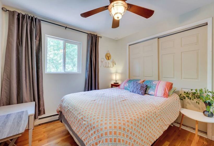 Stunning Golden Home W/ Deck ~ 35 Mi To Denver!