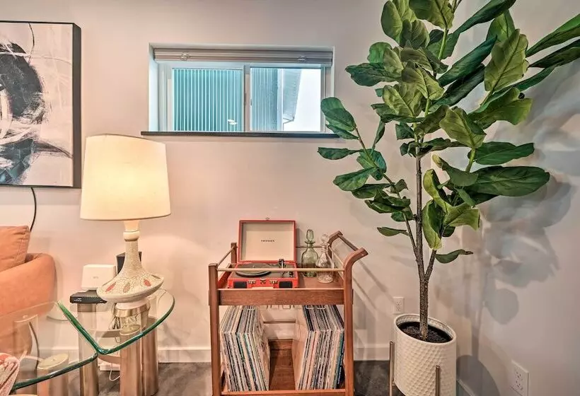 Modern Missoula Home ~ 2 Miles To Downtown!