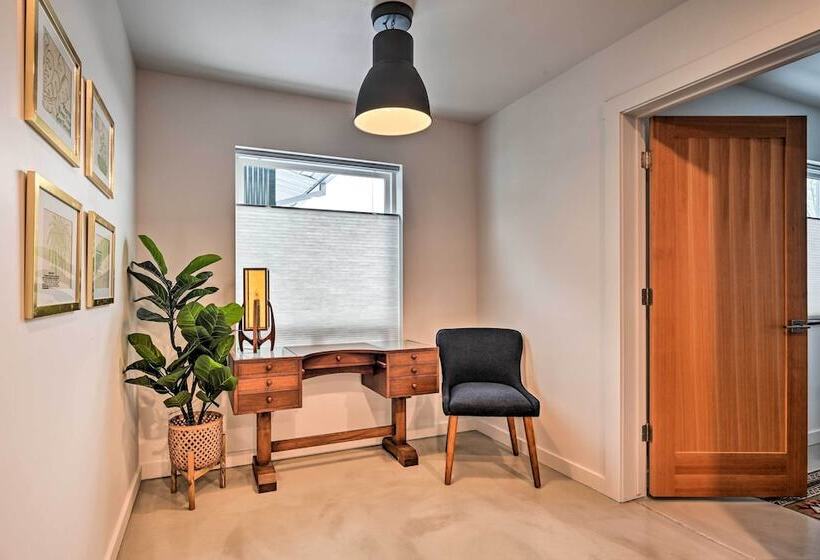 Modern Missoula Home ~ 2 Miles To Downtown!