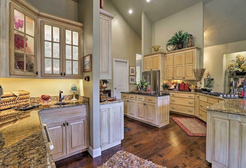 Riverfront Mountain Home: 1/4 Mi To Boat Launch