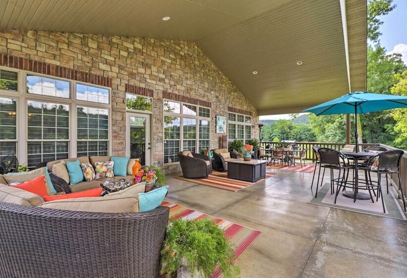 Riverfront Mountain Home: 1/4 Mi To Boat Launch