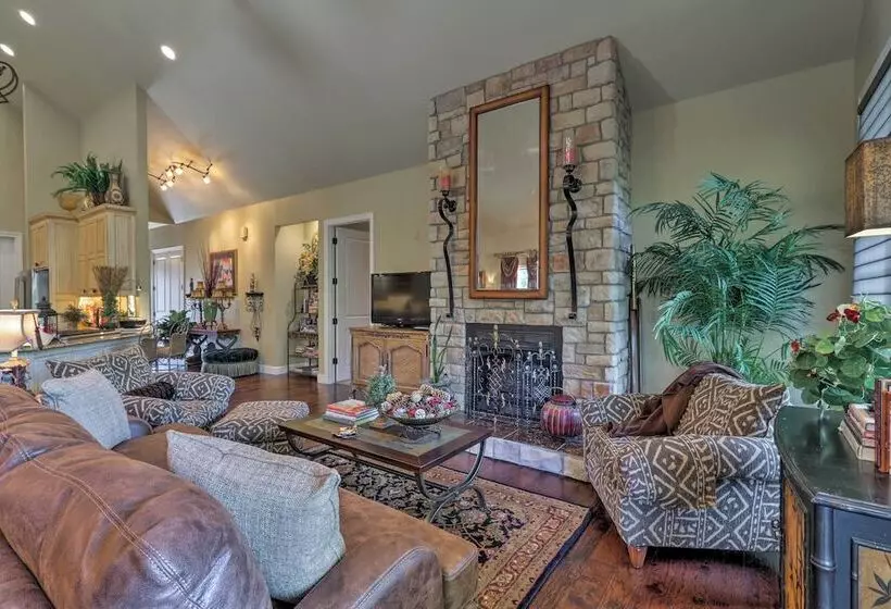 Riverfront Mountain Home: 1/4 Mi To Boat Launch