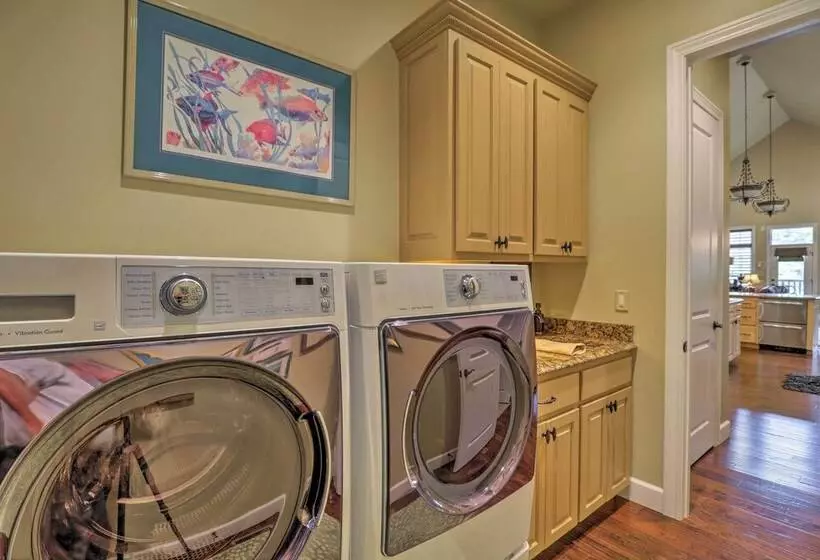 Riverfront Mountain Home: 1/4 Mi To Boat Launch