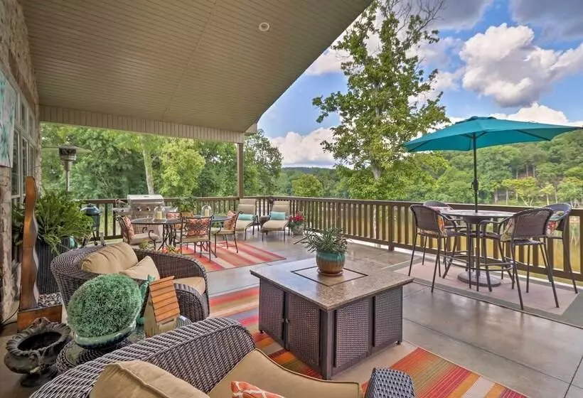 Riverfront Mountain Home: 1/4 Mi To Boat Launch