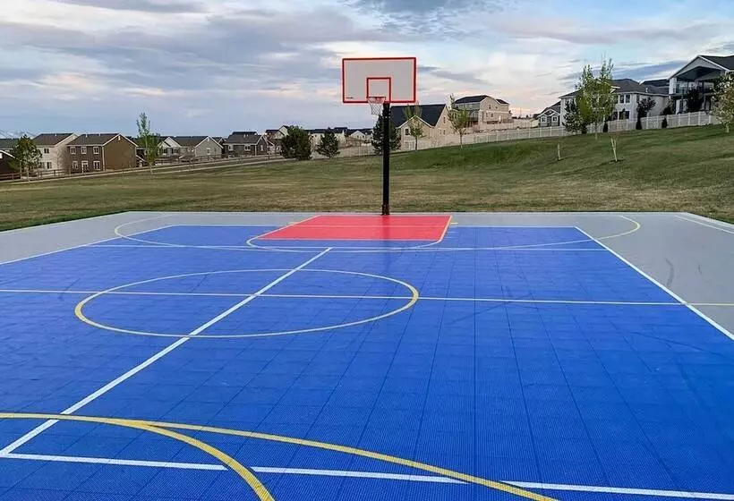 Mtn View Home: Across From Lake + 30 Mi To Skiing!