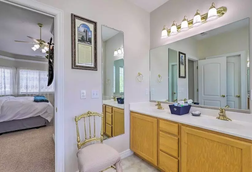 Mtn View Home: Across From Lake + 30 Mi To Skiing!