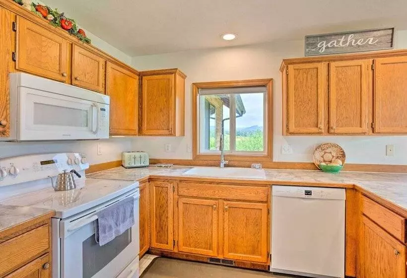 Mtn View  Randle Retreat  39 Miles To Skiing