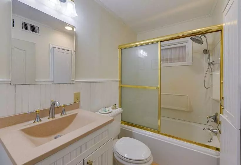 New Jersey Cottage W/ Grill   Short Walk To Beach!