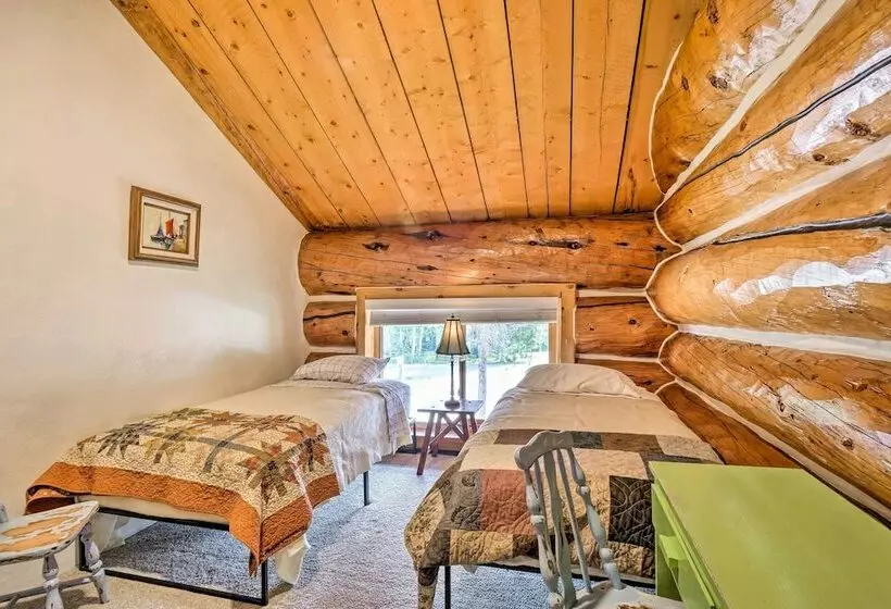 < 1 Mi To Lake Granby: Log Cabin W/ Fire Pit