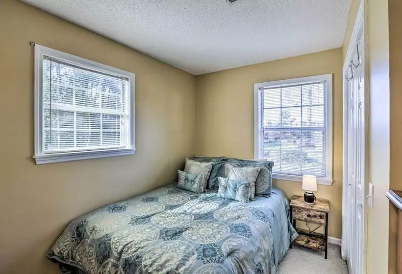 Pet Friendly Lakeside Retreat W/ Dock!