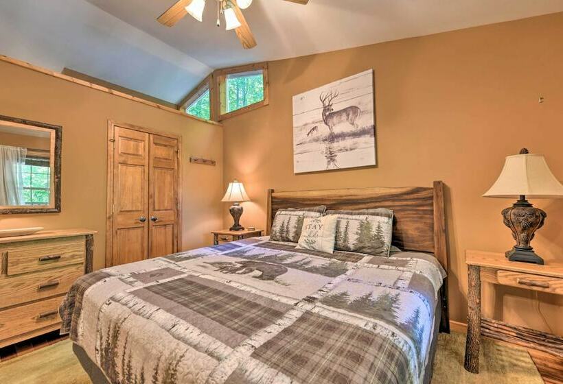 Peaceful Sylva Cabin W/ Mtn Views & Creek!