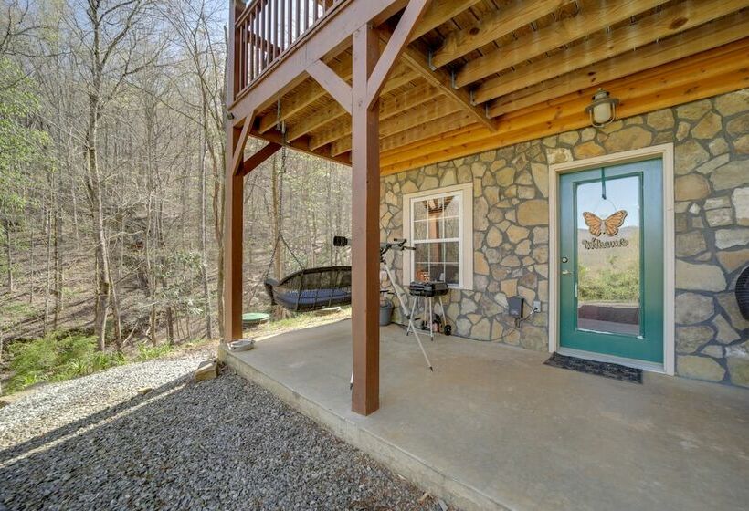 Peaceful Sylva Cabin W/ Mtn Views & Creek!