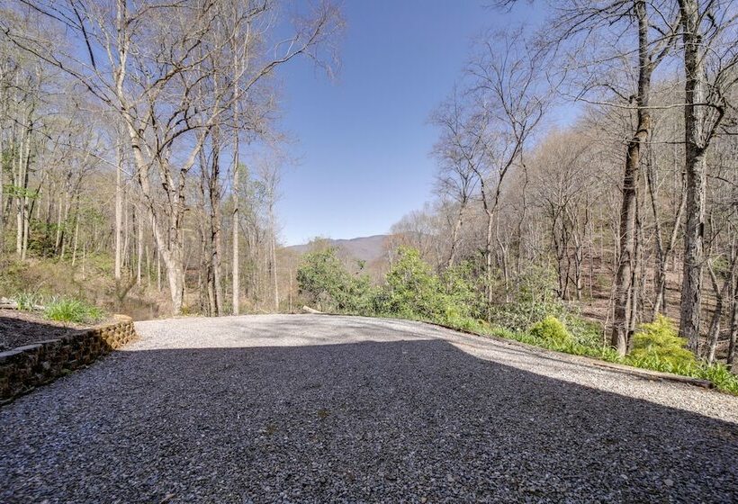 Peaceful Sylva Cabin W/ Mtn Views & Creek!
