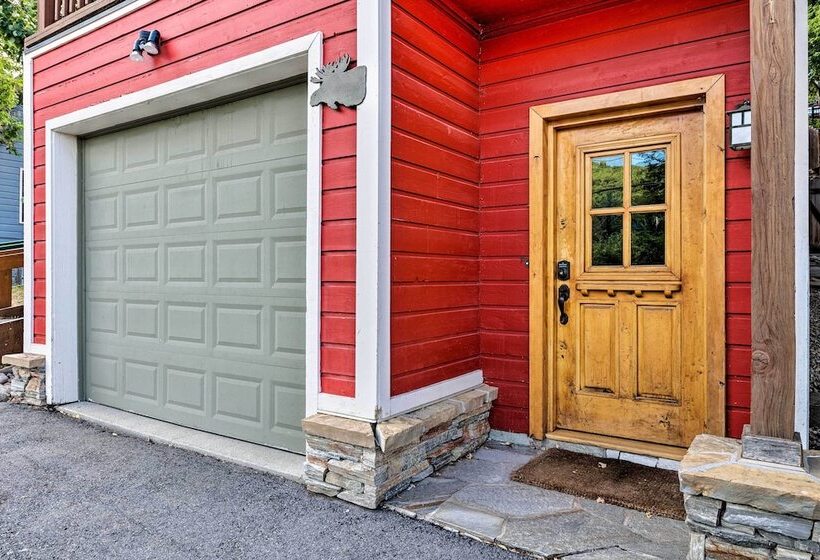 Quiet Park City Home W/ Hot Tub Walk To Main St!