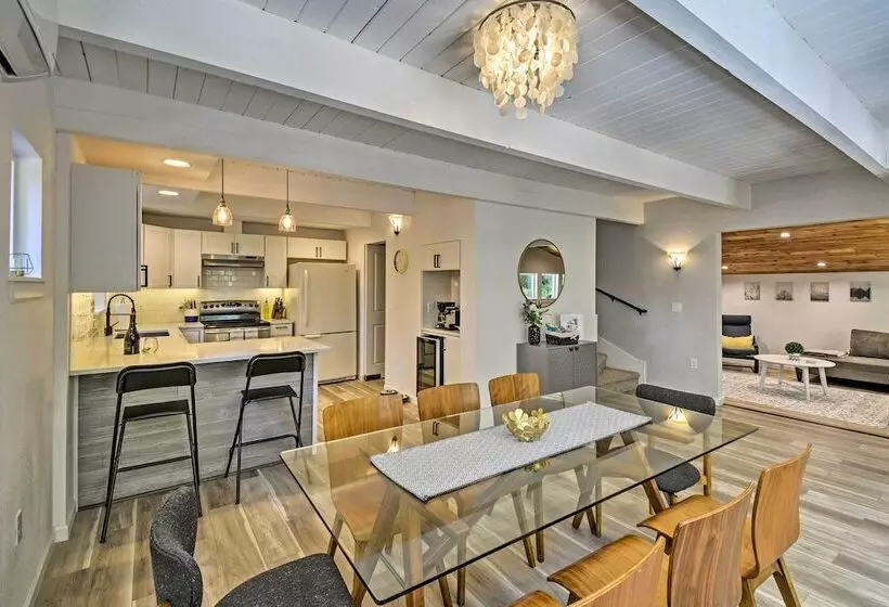 Quaint Lake Cushman Cottage W/ Private Access!