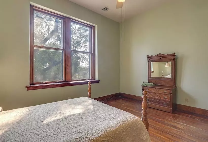 Renovated Schoolhouse W/ Piano & Private Deck!