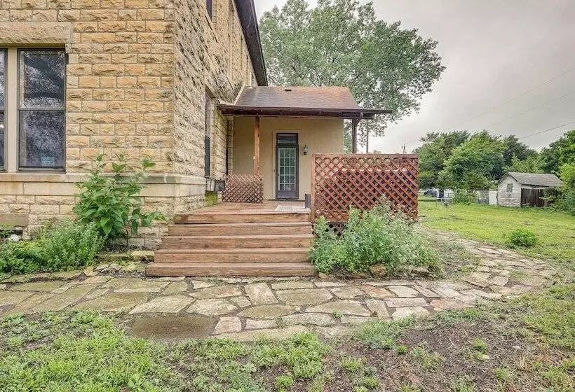Renovated Schoolhouse W/ Piano & Private Deck!