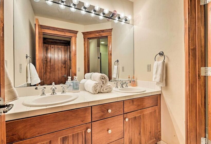 Secluded Mountain Cabin By Beaver Creek + Vail!