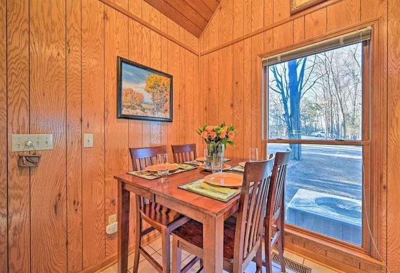 Serene Cabin W/ Riverfront Views & Access!