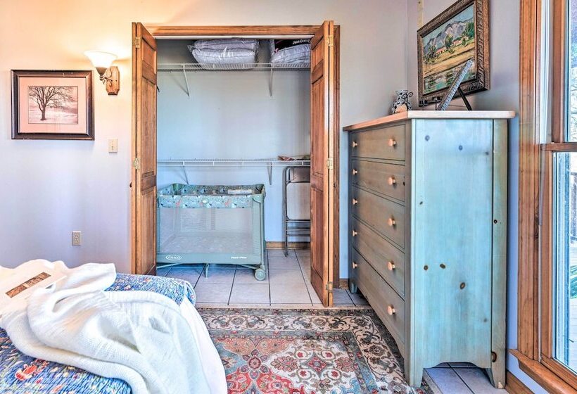 Serene Cabin W/ Riverfront Views & Access!