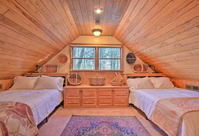 Serene Cabin W/ Riverfront Views & Access!