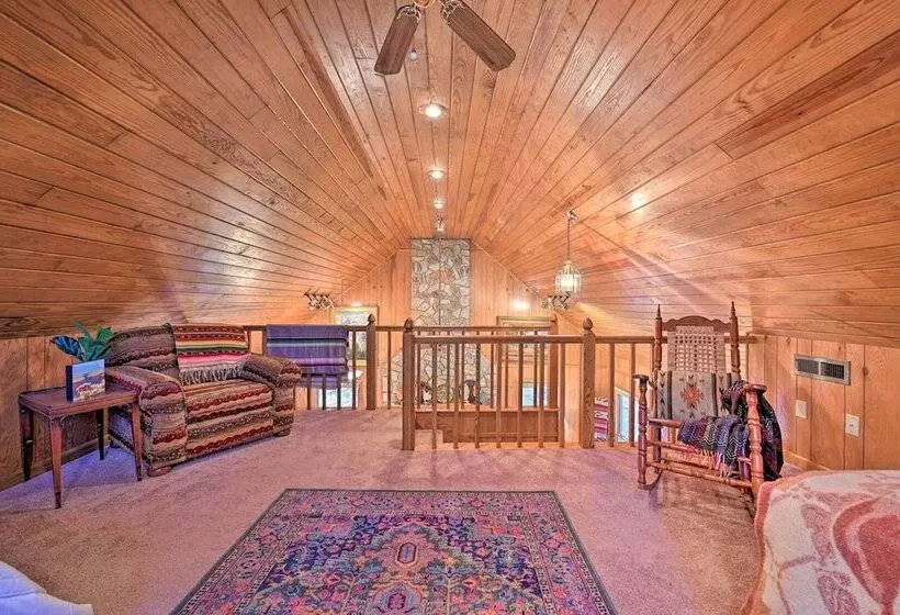 Serene Cabin W/ Riverfront Views & Access!