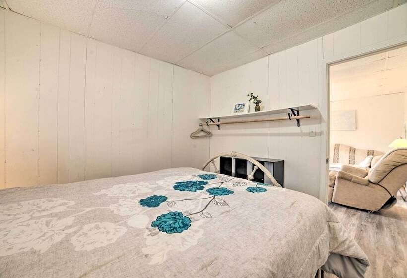 Serene Mcewen Cottage ~ 2 Mi To Golf Course!