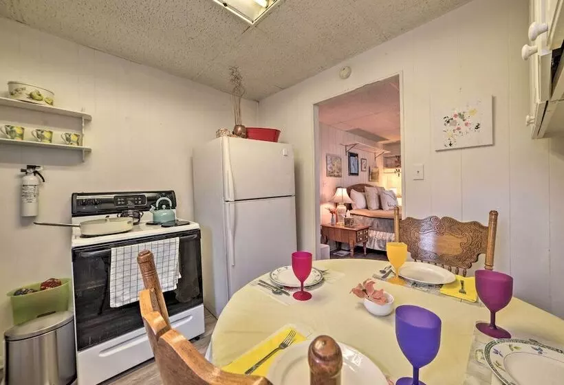 Serene Mcewen Cottage ~ 2 Mi To Golf Course!