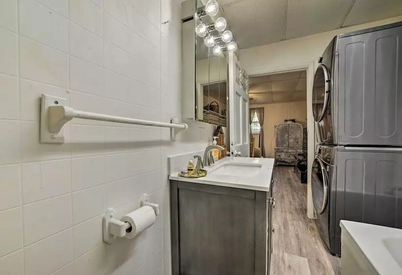 Serene Mcewen Cottage ~ 2 Mi To Golf Course!