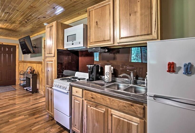 Silver Creek Cabin W/ Hiking < 1 Mi To Town!