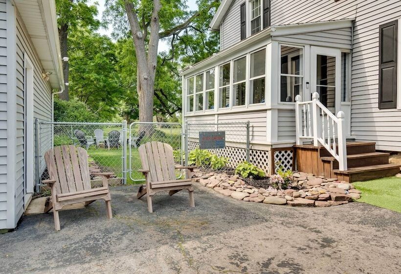 Sodus Point Home Walkable To Beach!