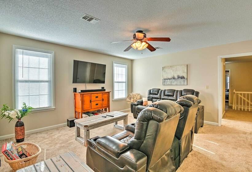 Spacious Mt Juliet Home W/ 1 Acre Yard!