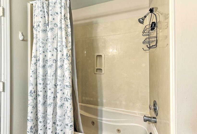 Spacious Mt Juliet Home W/ 1 Acre Yard!