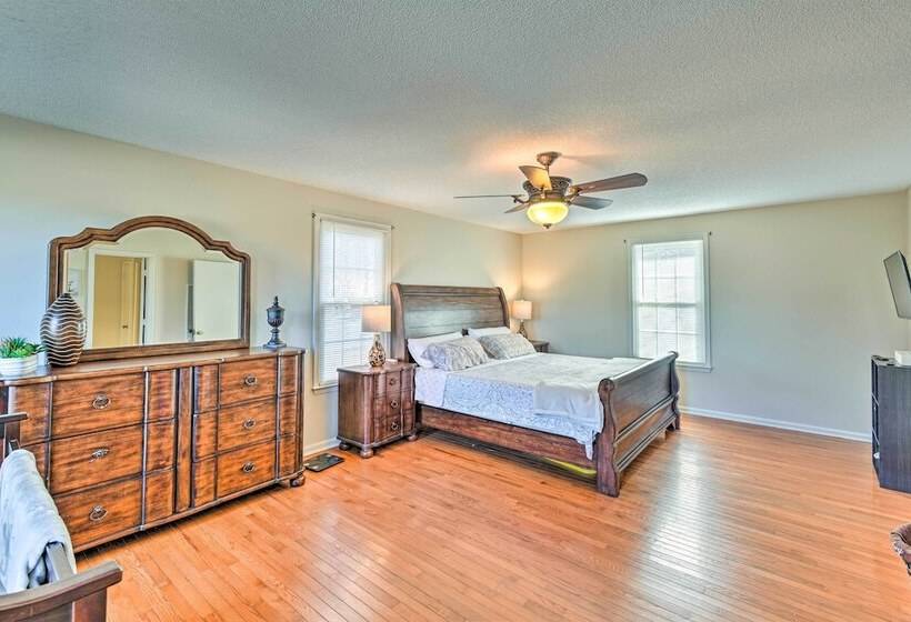 Spacious Mt Juliet Home W/ 1 Acre Yard!