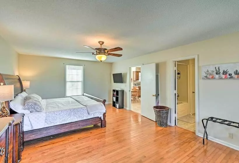 Spacious Mt Juliet Home W/ 1 Acre Yard!