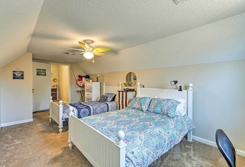 Spacious Mt Juliet Home W/ 1 Acre Yard!