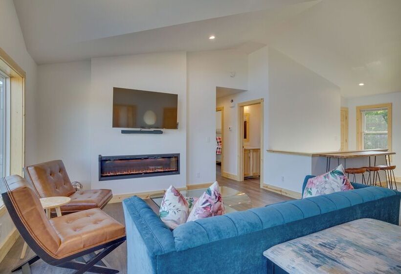 Spacious New Lisbon Home W/ Lake Access!