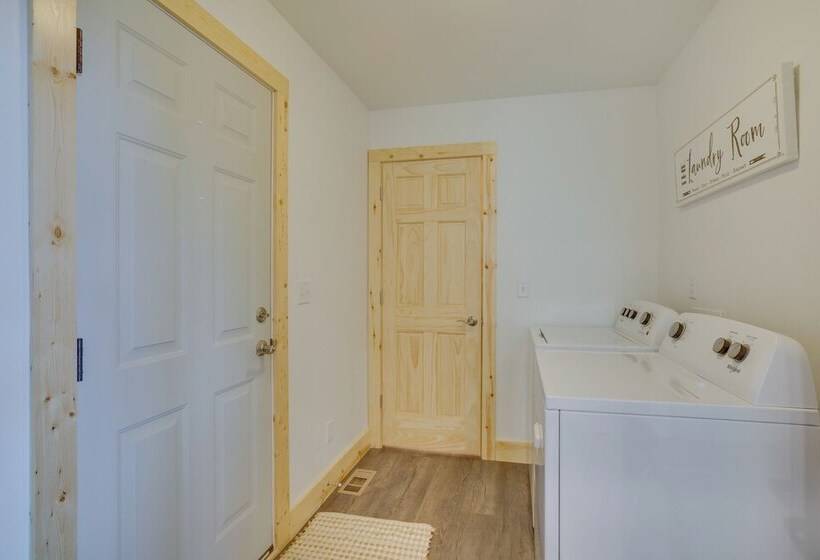 Spacious New Lisbon Home W/ Lake Access!