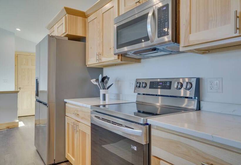 Spacious New Lisbon Home W/ Lake Access!