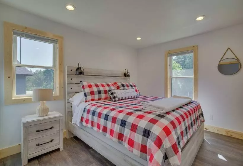 Spacious New Lisbon Home W/ Lake Access!