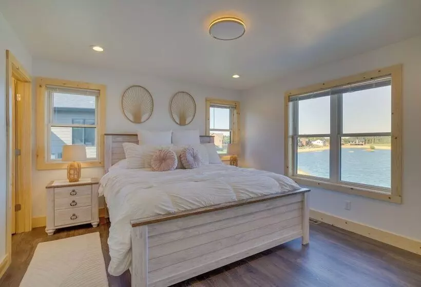 Spacious New Lisbon Home W/ Lake Access!