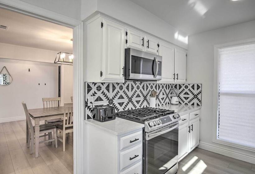 Stunning Plano Home W/ Private Pool & Hot Tub