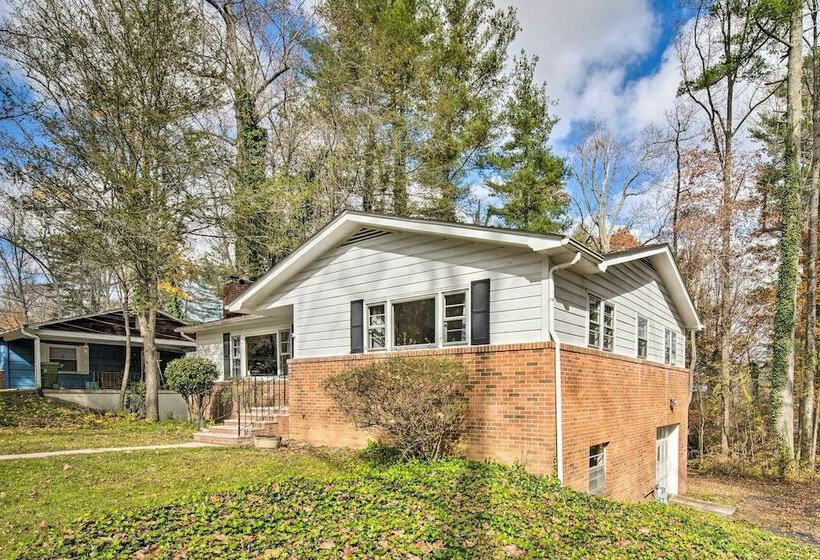 Lovely Hendersonville Home, Near Parks!