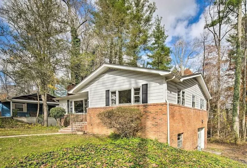 Lovely Hendersonville Home, Near Parks!