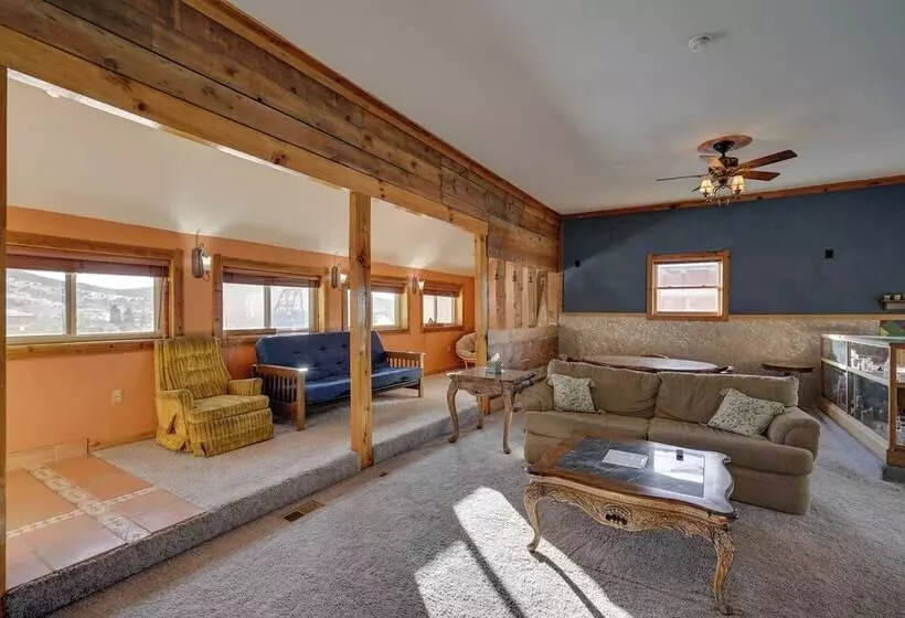 Unique Colorado Mountain Retreat: Near Pikes Peak!